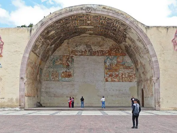 Открытые росписи часовни Актопана