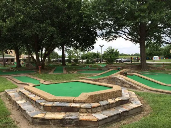 Мини-гольф в парке Восточный Потомак