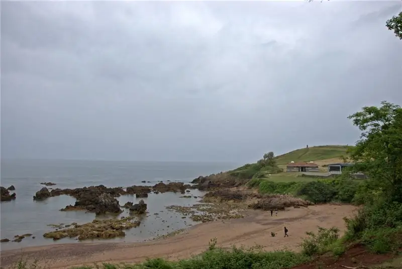 В областное правительство было представлено бесчисленное количество планов по оживлению курортного города, примыкающего к трем прекрасным пляжам