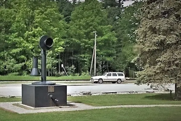 Самый большой телефон в мире