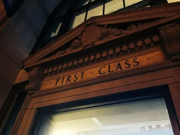 Номер Один, Бродвей