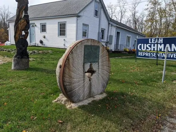 Место бунта у сосны