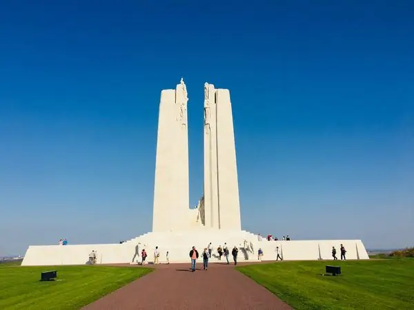 Канадский национальный мемориал Вими
