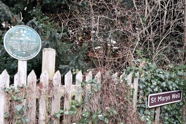 Св. Колодец Мэри, Джесмонд