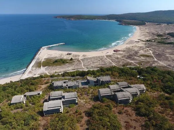 Заброшенная школа для одаренных детей