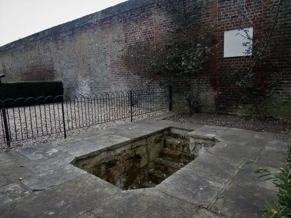 Купальня королевы Каролины