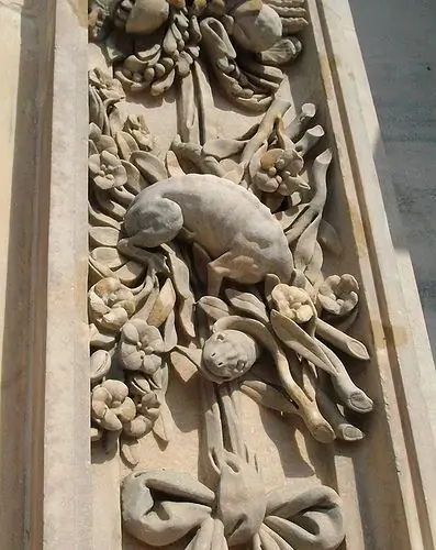 Миланский Дуомо "Динозавр"