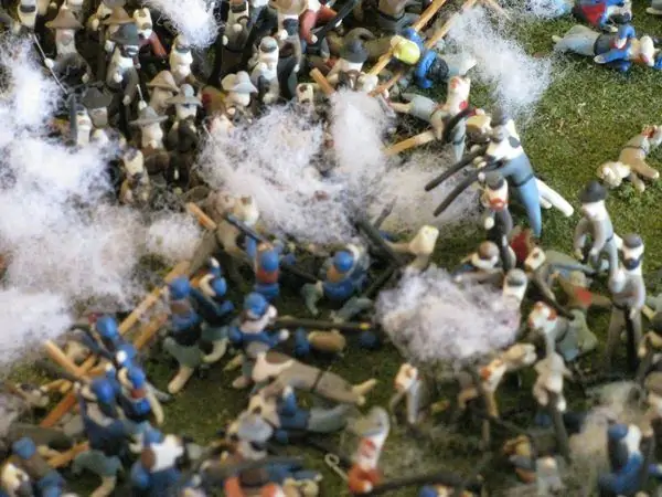 Хвосты гражданской войны в музее-диораме усадьбы