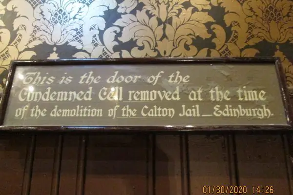 Дверь камеры смертников в тюрьме Калтона