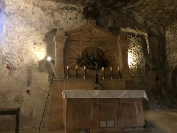 Катакомбы аббатства Святого Петра