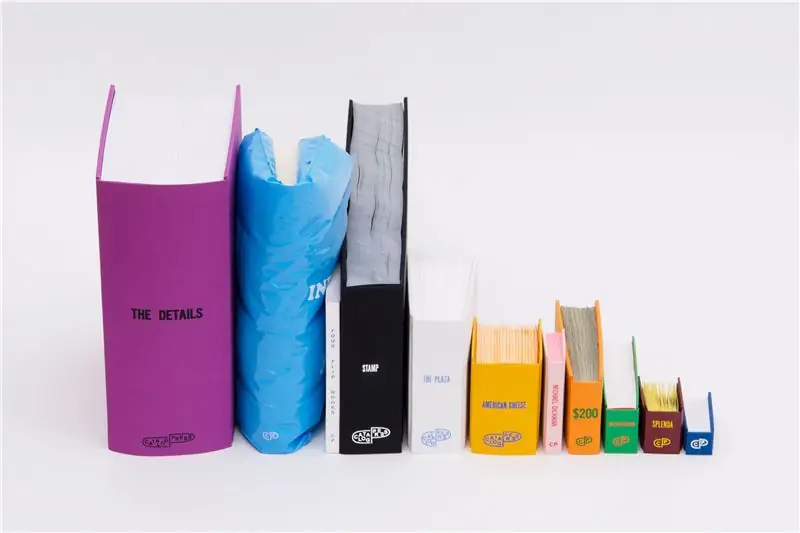 В книгах Дензера есть страницы, сделанные из пакетов Splenda (20 подсластителей) и пакетов с кетчупом (5 кетчупов)