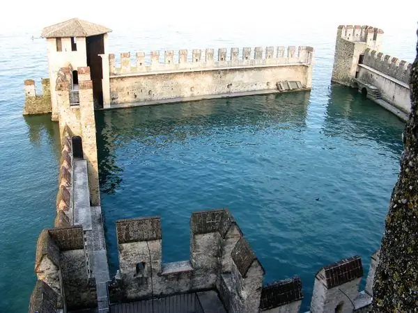 Замок Скалигеро