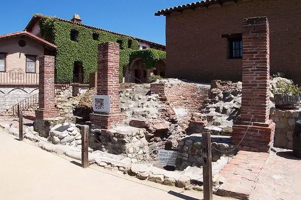 Миссия Сан-Хуан-Капистрано