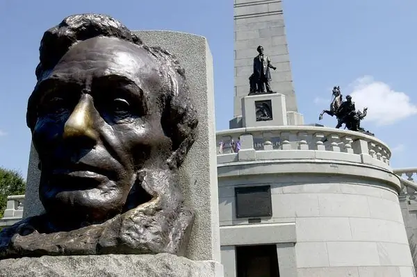 Могила Линкольна