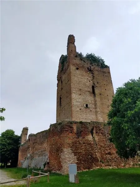 Кастелло ди Кастель д'Арио