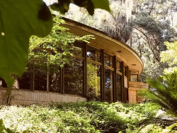 Дом в форме стручка Фрэнка Ллойда Райта