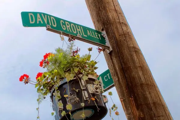 Аллея Дэвида Грола