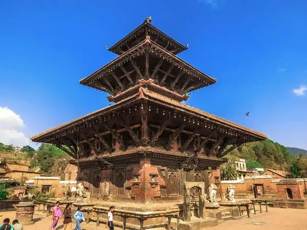 Храмовый комплекс и музей Индрешвара Махадева