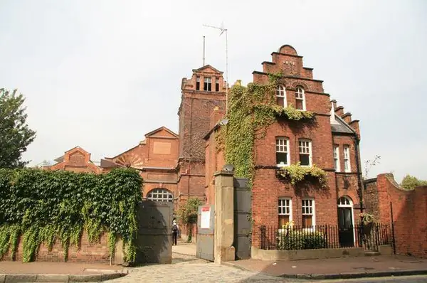 Гидравлическая электростанция Ваппинг