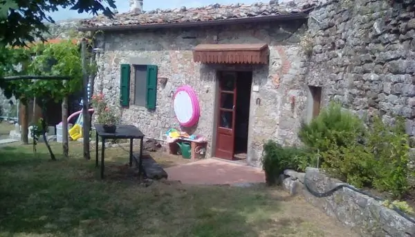 Вы можете остановиться в средневековой крепости в итальянских горах