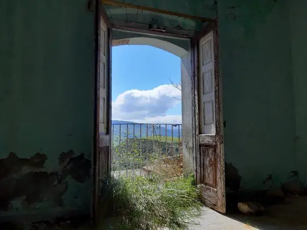 Город-призрак Алианелло