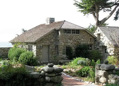 Дом Тор и Ястребиная башня