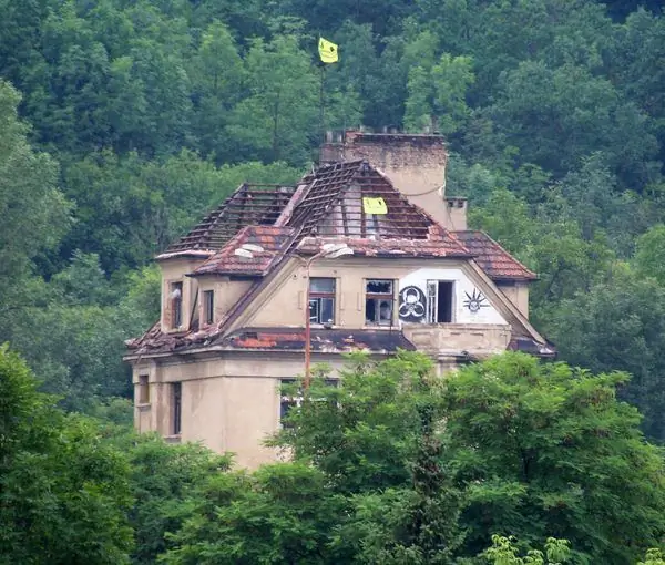 Приседания Милада