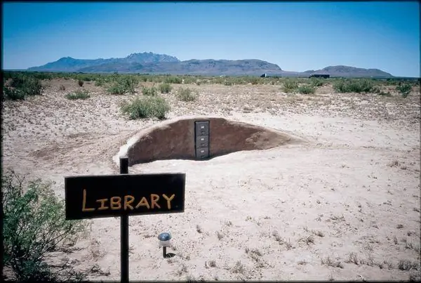 Маленькая пустынная утопия художественного журнала