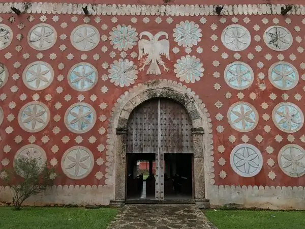 Церковь и монастырь Санто-Доминго-де-Гусман