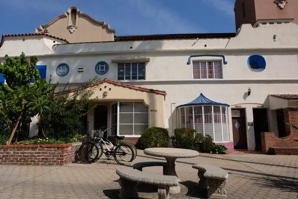 Перекресток Мира