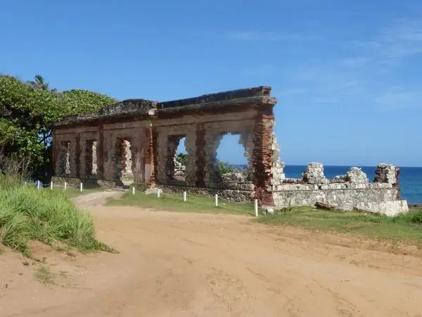 Руины маяка Пунта Боринкен