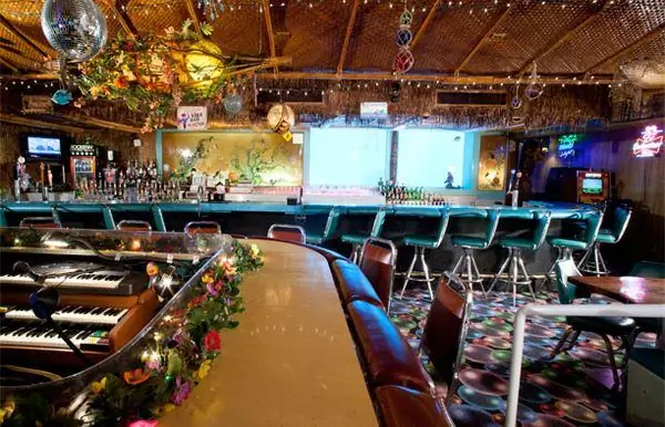 1960s Tiki Bar в Монтане