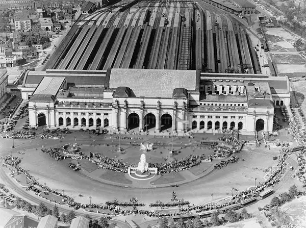 Место крушения поезда на вокзале Юнион