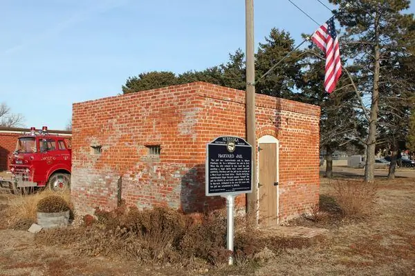 В тот раз город Небраска случайно продал свою тюрьму подростку