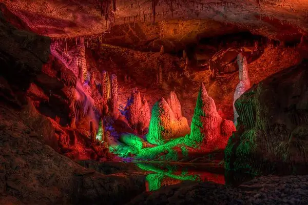 Запретные пещеры