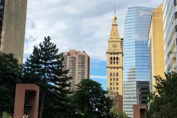 Дэниелс и Фишер Тауэр