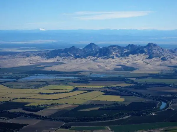Эти калифорнийские горы называют самым маленьким горным хребтом в мире