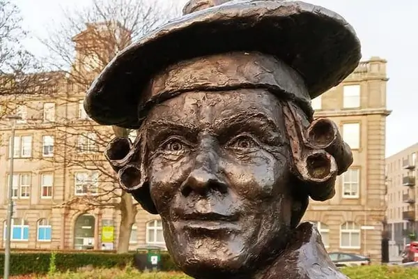 Статуя Джона Рэттрея