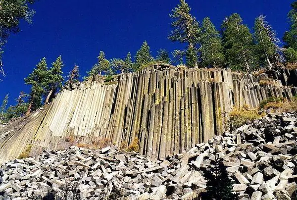 Национальный памятник Devils Postpile