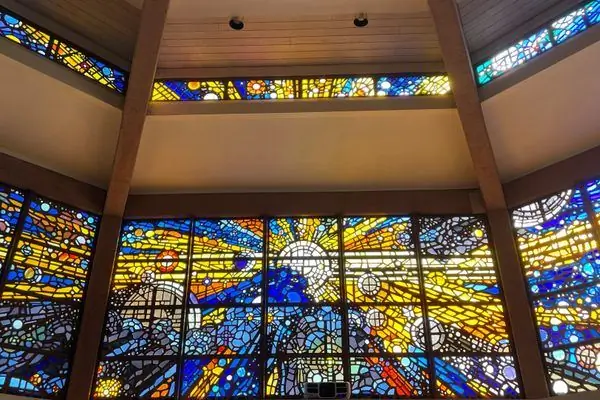 Robert McCall Space Windows в часовне Килгор