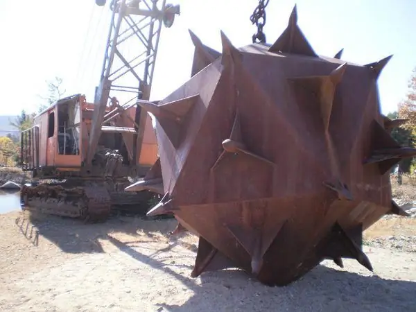 Янки Осада Требюше