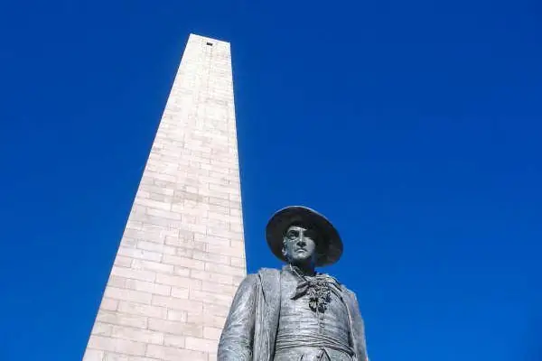 Знаменитая битва при Банкер-Хилле времен Войны за независимость на самом деле названа неправильно