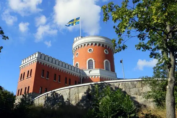 Этот маленький флаг сигнализирует о том, что в Швеции царит мир