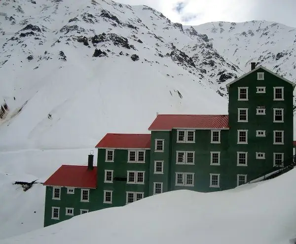 Заброшенный «Город лестниц» в Чили