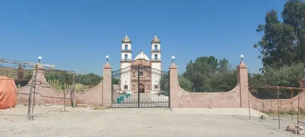 Церковь в пустыне