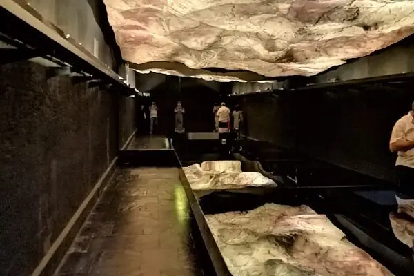 Реплика пещеры Альтамира