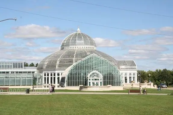 Консерватория Марджори Макнили (Парк Комо)