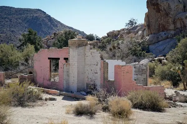Руины ранчо Joshua Tree's Wonderland