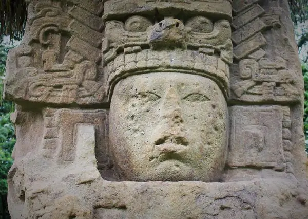 Стелы майя в Киригуа