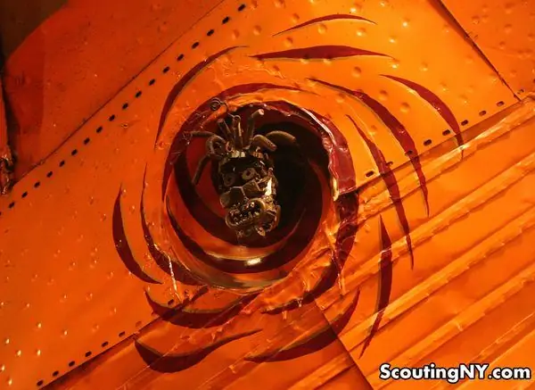 Сюрреалистический лифт